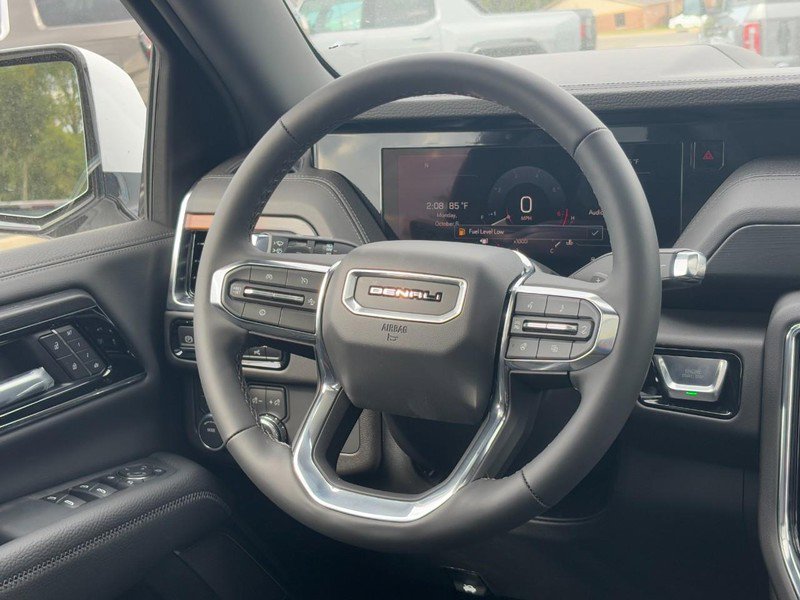 New 2026 GMC Yukon Denali w/ Sun & Power Step Package image 35