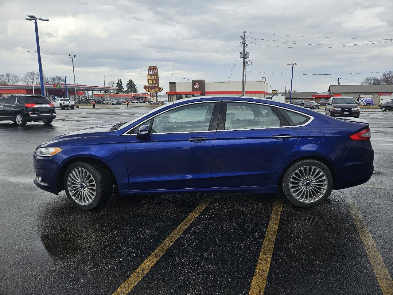 Used 2015 Ford Fusion Titanium image 2