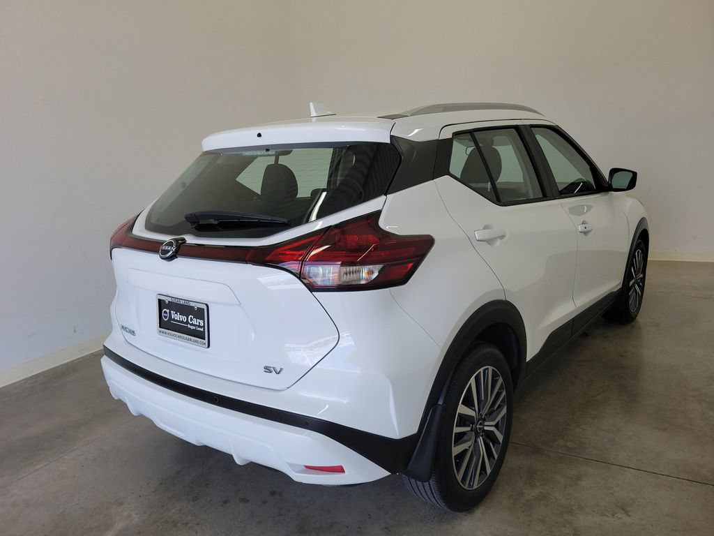 Used 2023 Nissan Kicks SV FWD image 5