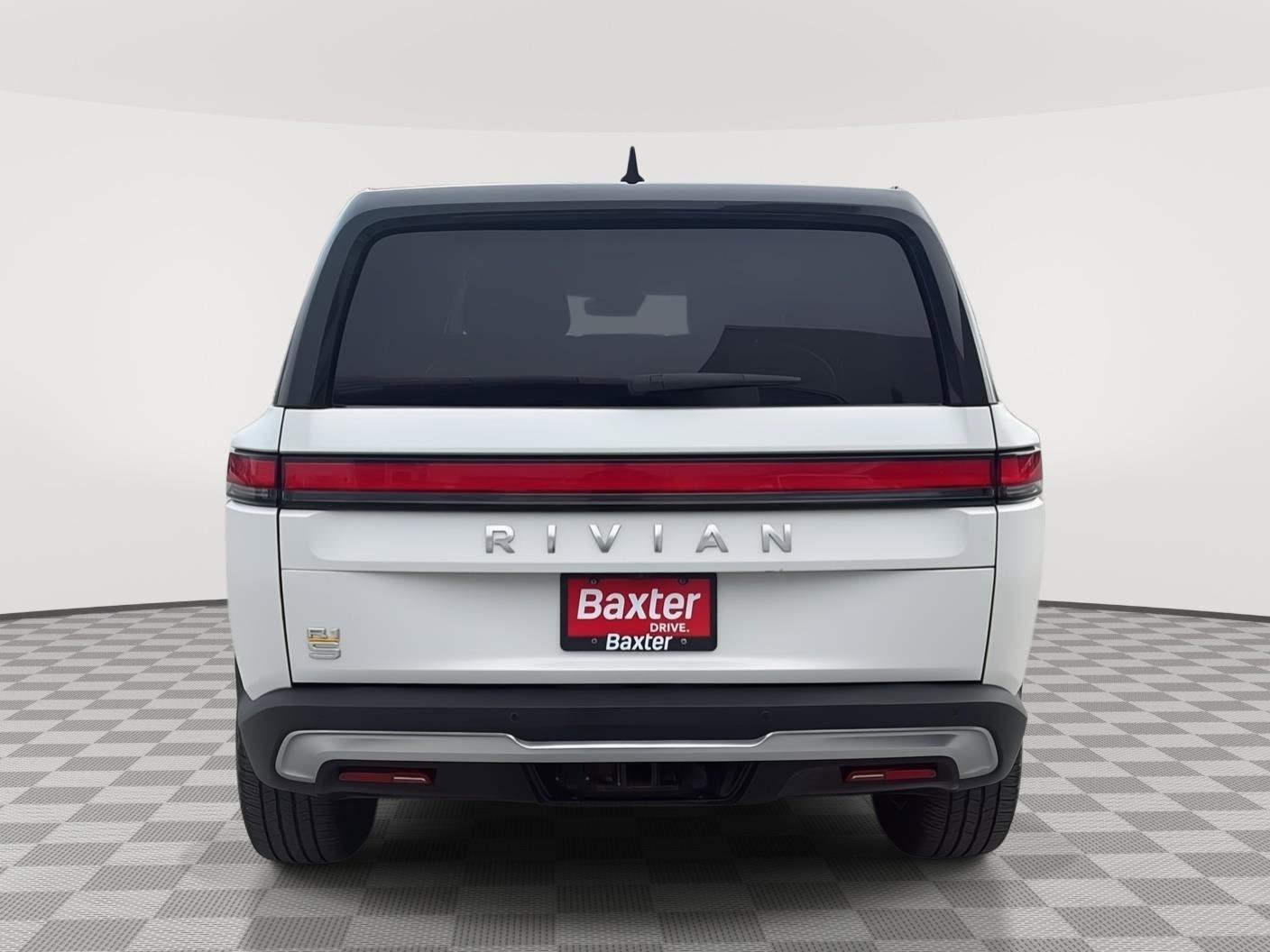 Used 2024 Rivian R1S Adventure image 48