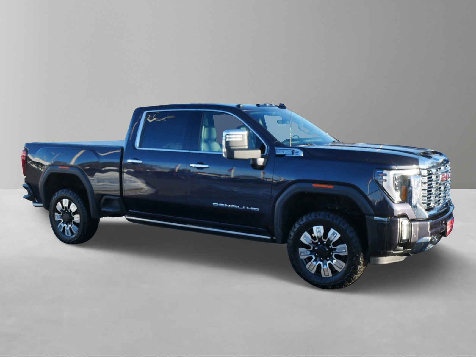 Used 2024 GMC Sierra 2500 Denali w/ Denali Reserve Package image 6