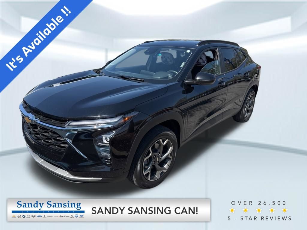 Used 2024 Chevrolet Trax LT w/ Driver Confidence Package image 1