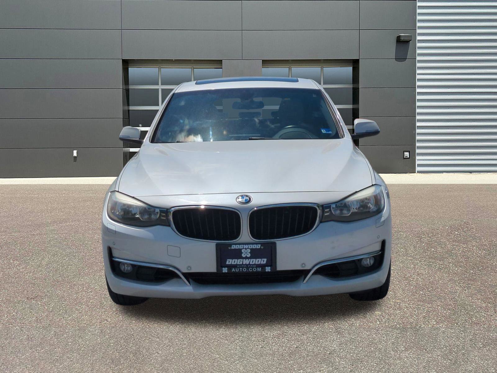Used 2016 BMW 328i Gran Turismo xDrive AWD/4WD image 2
