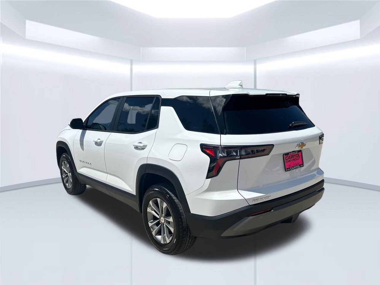 New 2027 Chevrolet Equinox LT FWD image 3