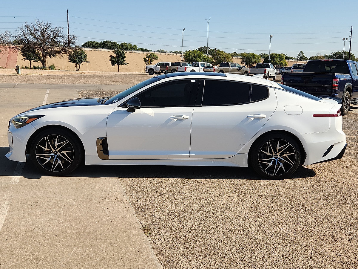 Used 2022 Kia Stinger GT-Line w/ Sun & Sound Package AWD/4WD image 2