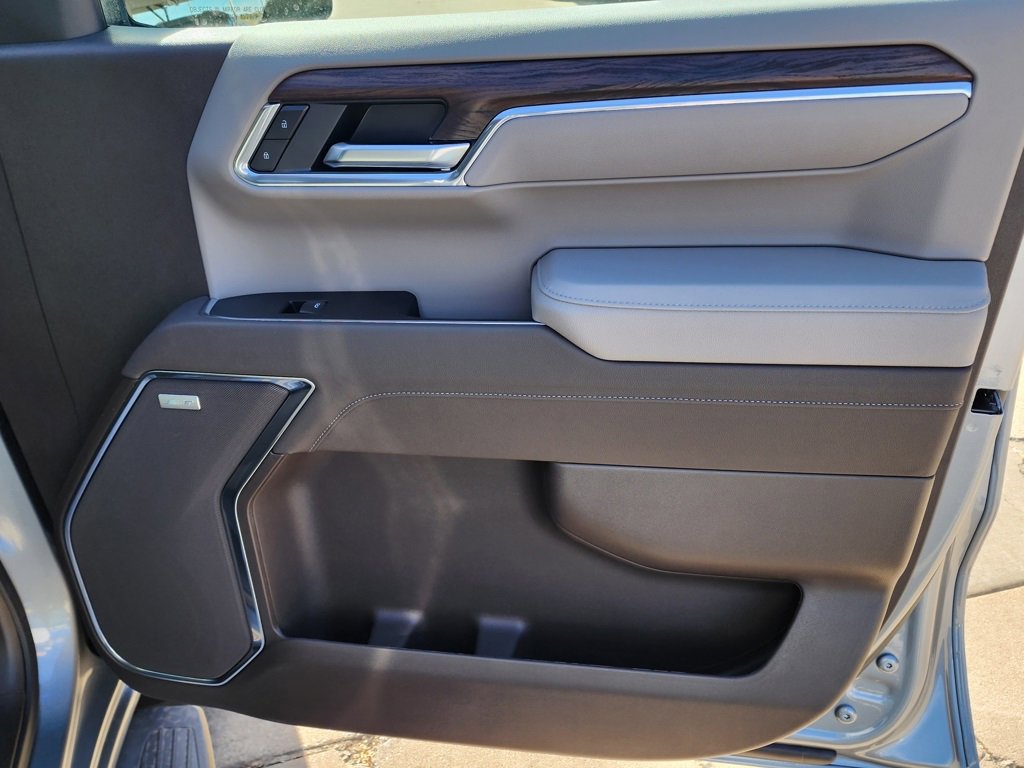 New 2026 GMC Sierra 1500 SLT w/ SLT Premium Plus Package image 37