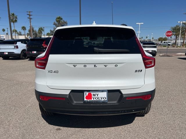 New 2026 Volvo XC40 B5 Core AWD/4WD image 5