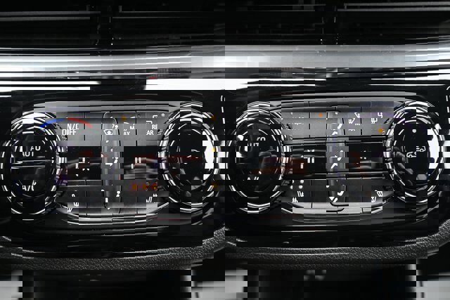 Used 2024 Buick Envista Sport Touring w/ Convenience I Package image 30