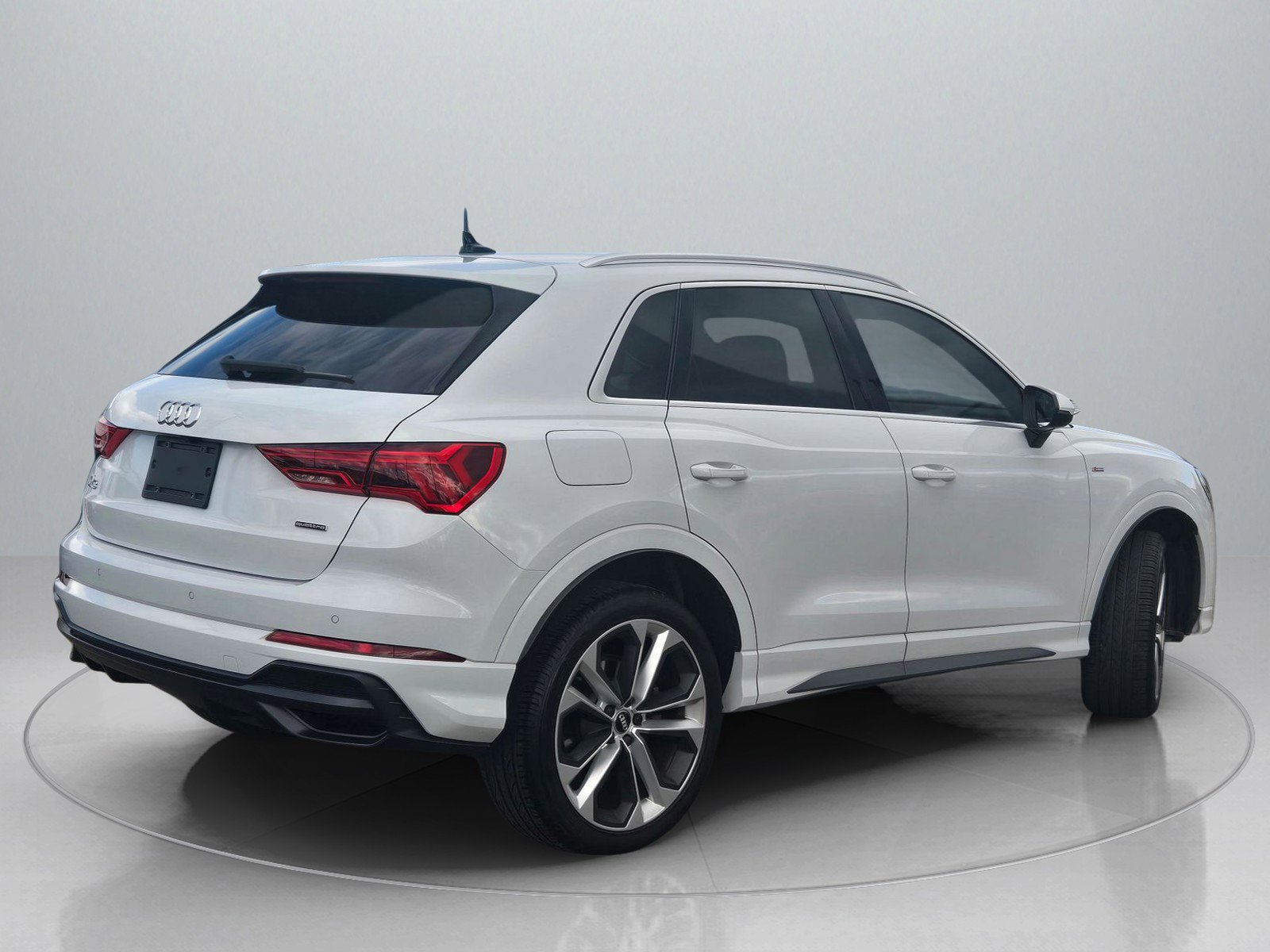 Used 2020 Audi Q3 2.0T Premium Plus w/ Premium Plus Package image 8