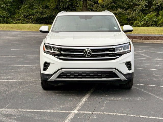 Used 2020 Volkswagen Atlas Cross Sport SE w/ Panoramic Sunroof Package FWD image 12