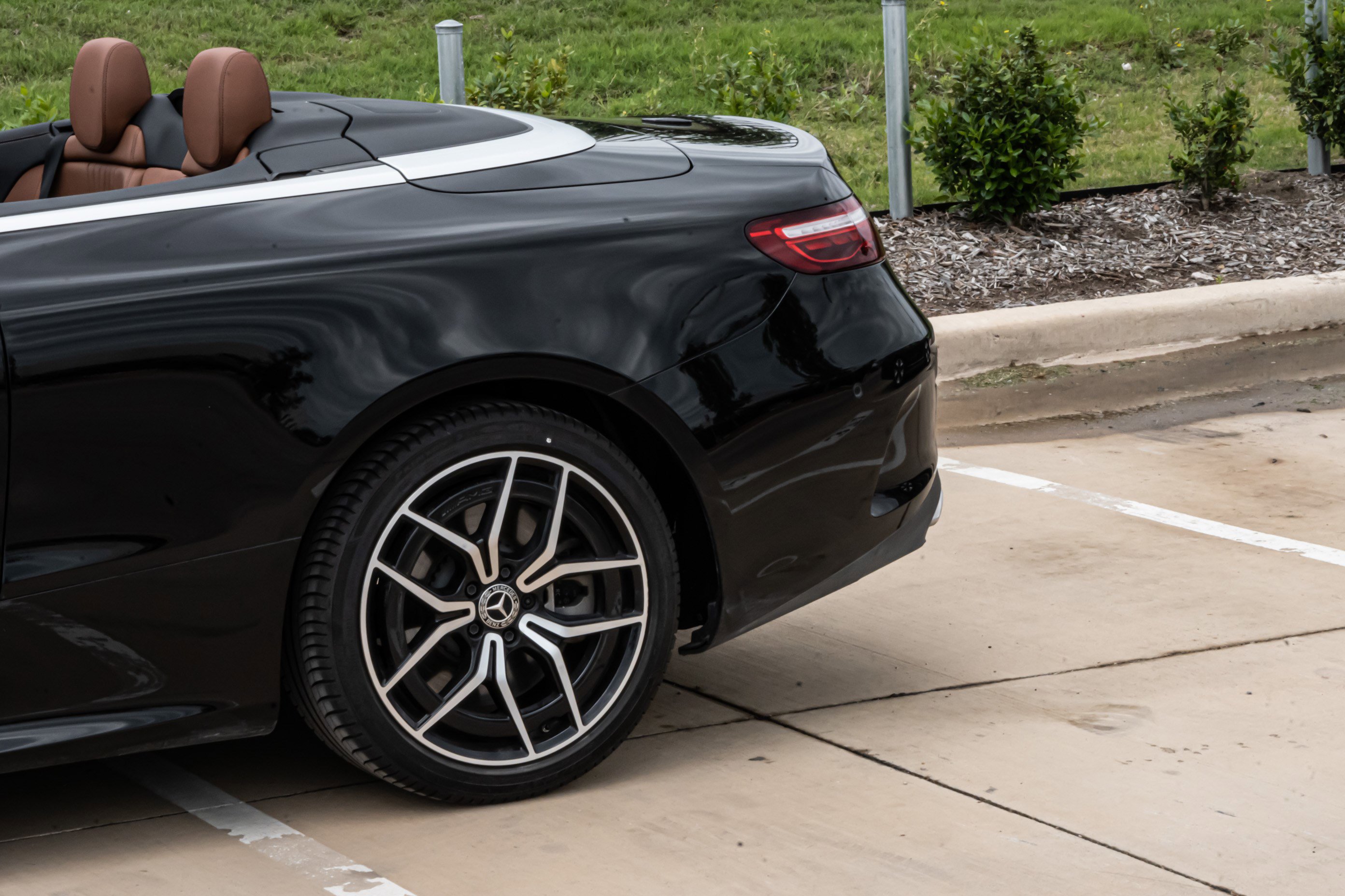 Used 2023 Mercedes-Benz E 450 Cabriolet image 38