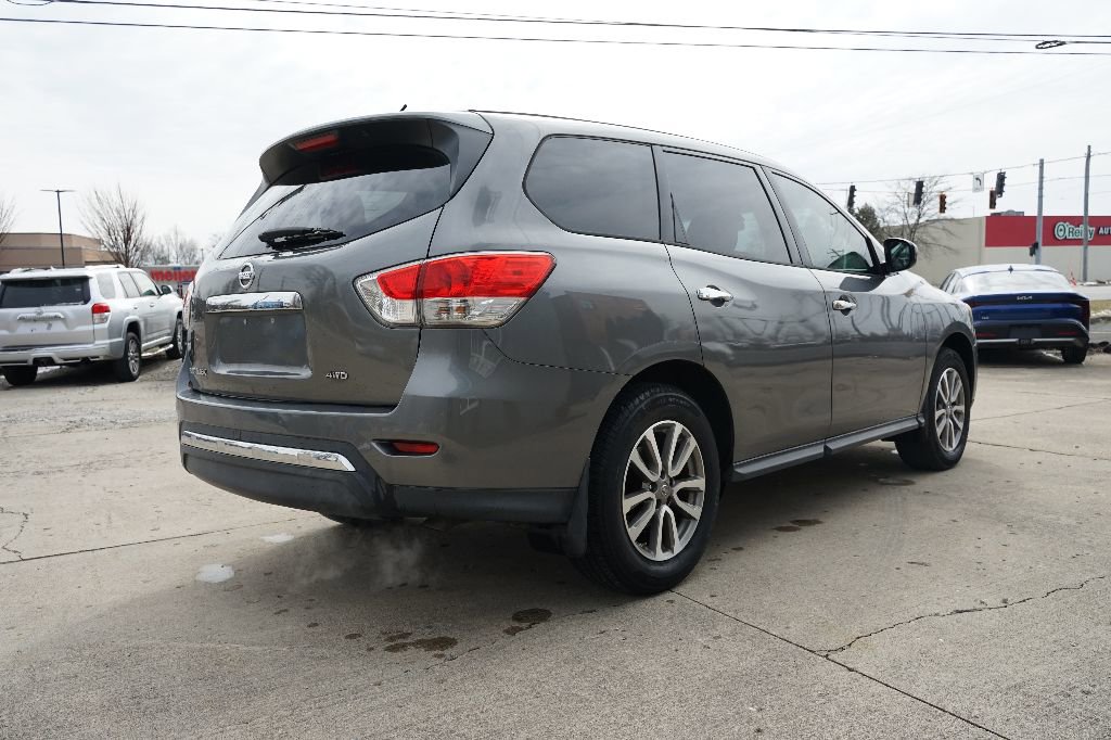 Used 2015 Nissan Pathfinder S image 5