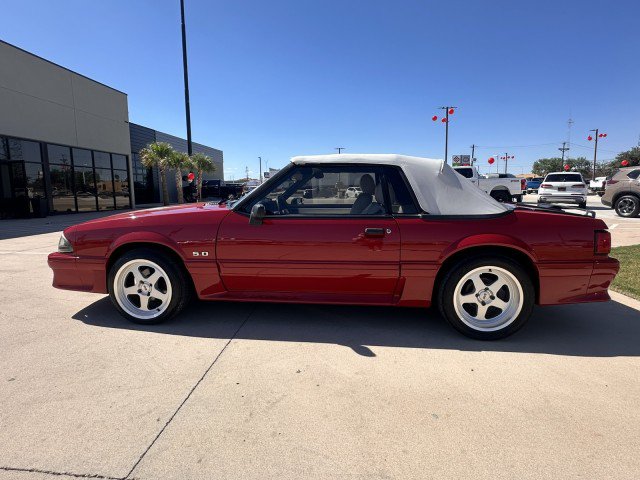 Used 1988 Ford Mustang GT RWD image 7