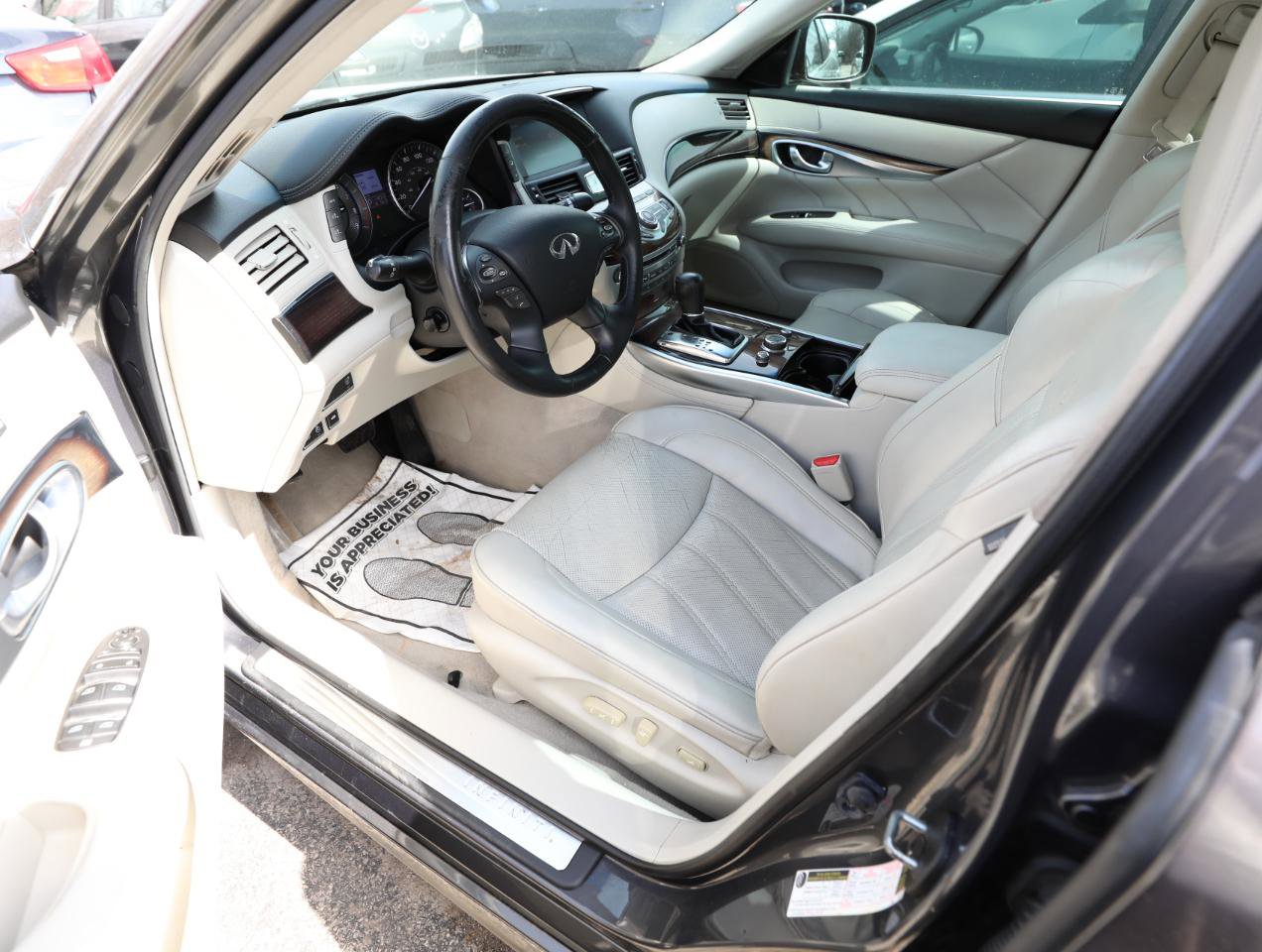 Used 2012 INFINITI M37 x w/ Deluxe Touring Pkg AWD/4WD image 16
