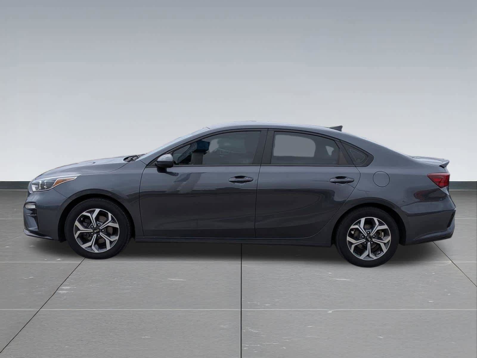 Used 2020 Kia Forte LXS image 2