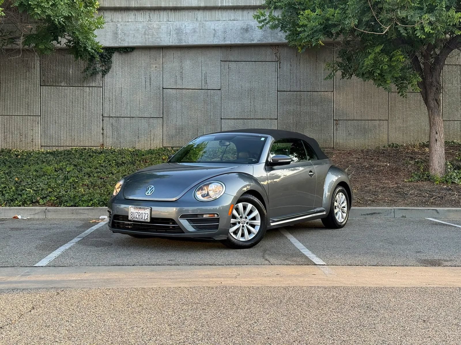 Used 2018 Volkswagen Beetle 2.0T Coast FWD image 4