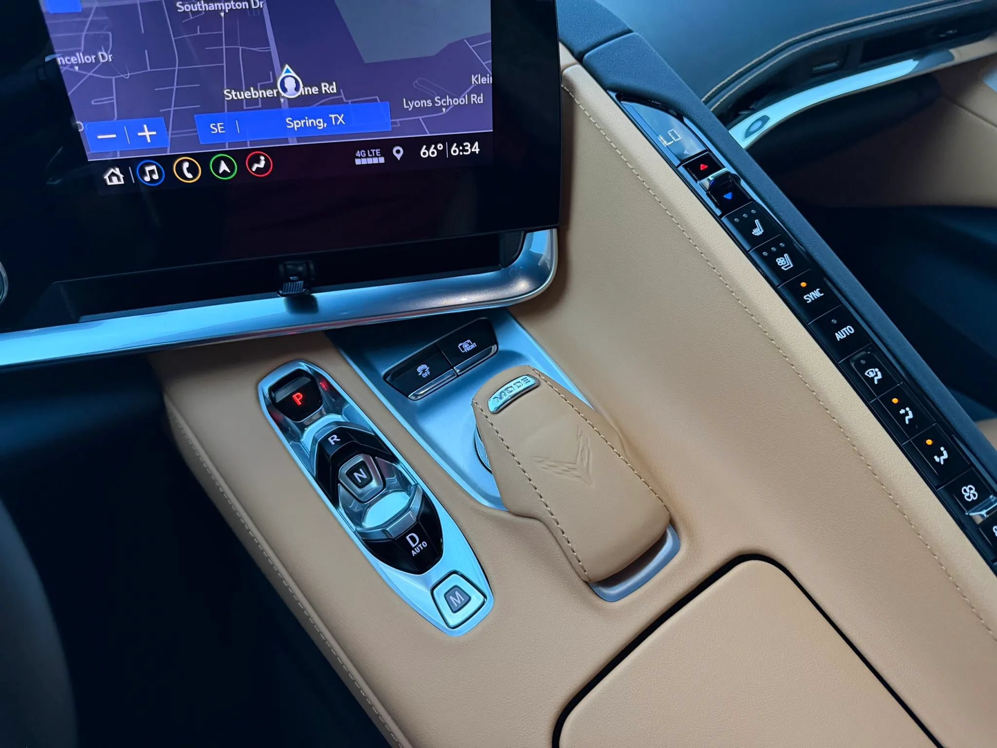 Used 2020 Chevrolet Corvette Stingray Preferred Cpe w/ 2LT Preferred Equipment Group RWD image 38