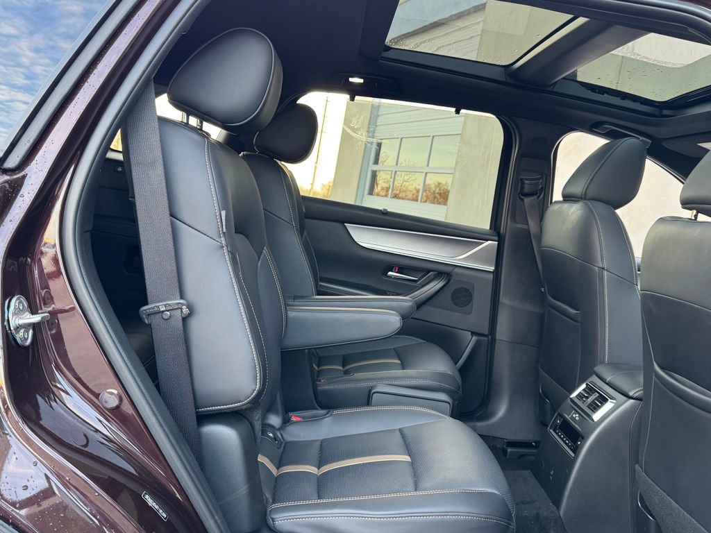 Used 2024 MAZDA CX-90 3.3 Turbo w/ Premium Plus Pkg image 28