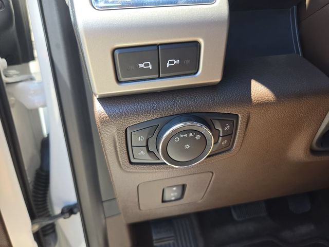 Used 2016 Ford F150 King Ranch w/ Equipment Group 601A Luxury AWD/4WD image 17