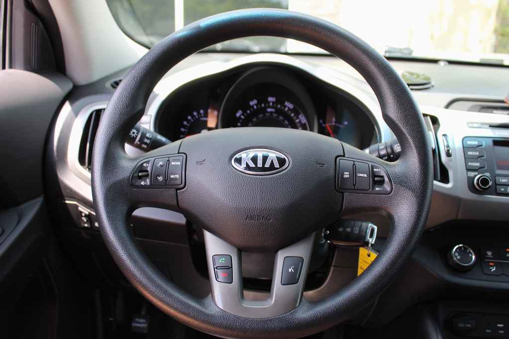 Used 2015 Kia Sportage LX AWD/4WD image 15