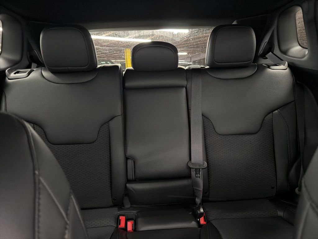 New 2026 Jeep Compass Latitude image 18