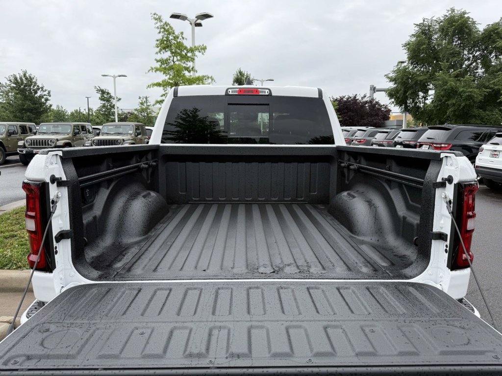 New 2026 RAM 1500 Big Horn AWD/4WD image 34