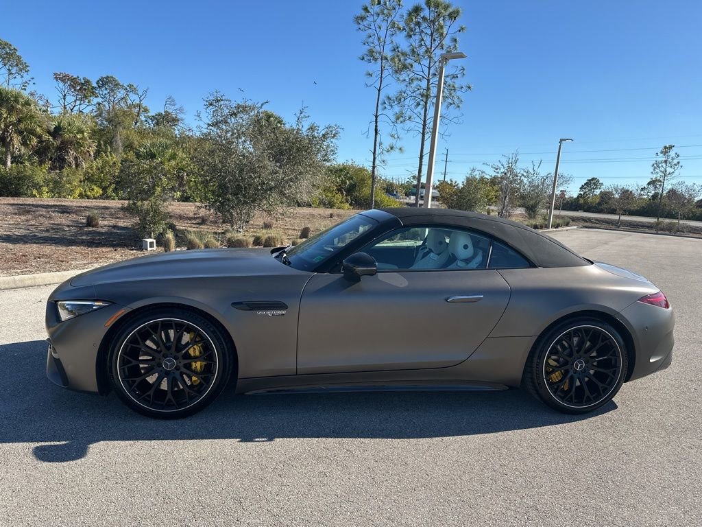 Used 2025 Mercedes-Benz SL 63 AMG 4MATIC image 4