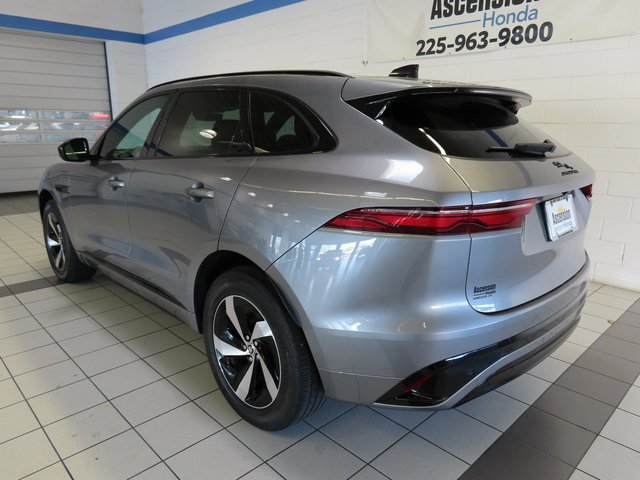 Used 2024 Jaguar F-PACE R-Dynamic S image 12