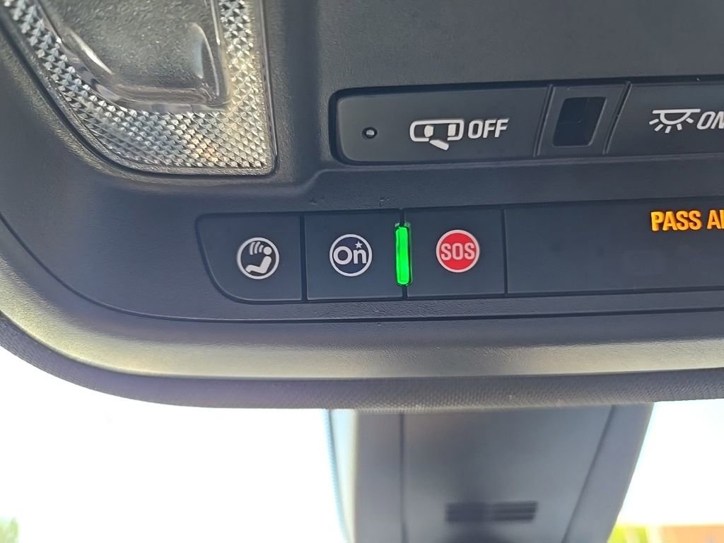 Used 2023 Chevrolet Traverse LT FWD image 37