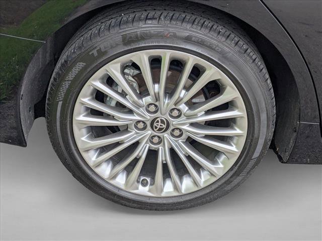 Used 2020 Toyota Avalon Limited w/ Advanced Safety Package image 9