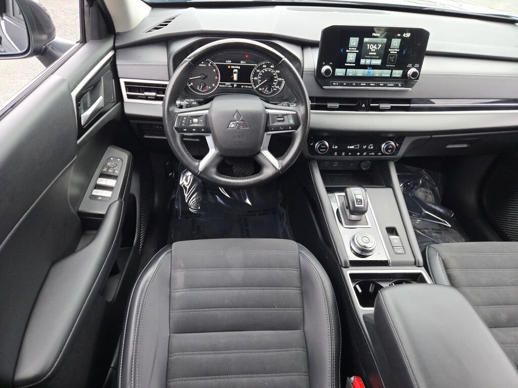 Used 2024 Mitsubishi Outlander SE AWD/4WD image 7