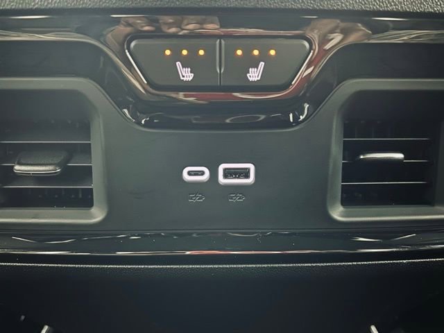 Used 2025 GMC Sierra 1500 AT4 w/ Technology Package image 13