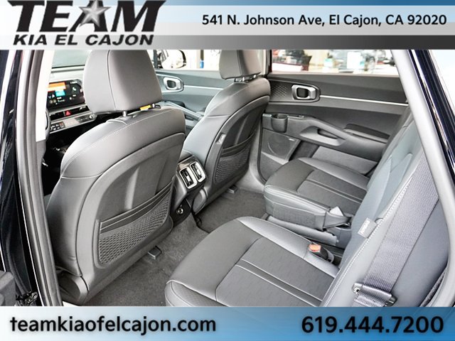 Used 2026 Kia Sorento EX w/ EX Premium Package FWD image 23