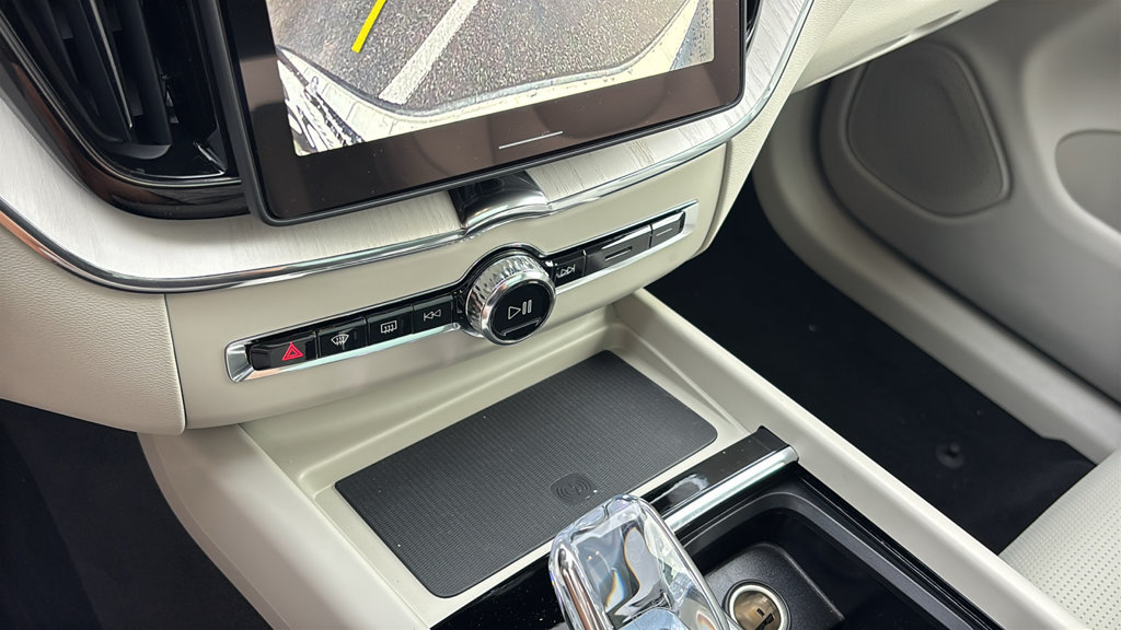 New 2027 Volvo XC60 T8 Ultra AWD/4WD image 22