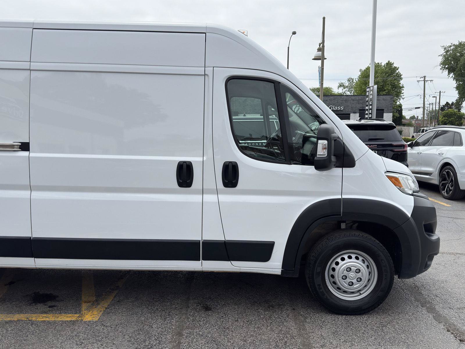 Used 2025 RAM ProMaster 2500 w/ Convenience Group FWD image 13