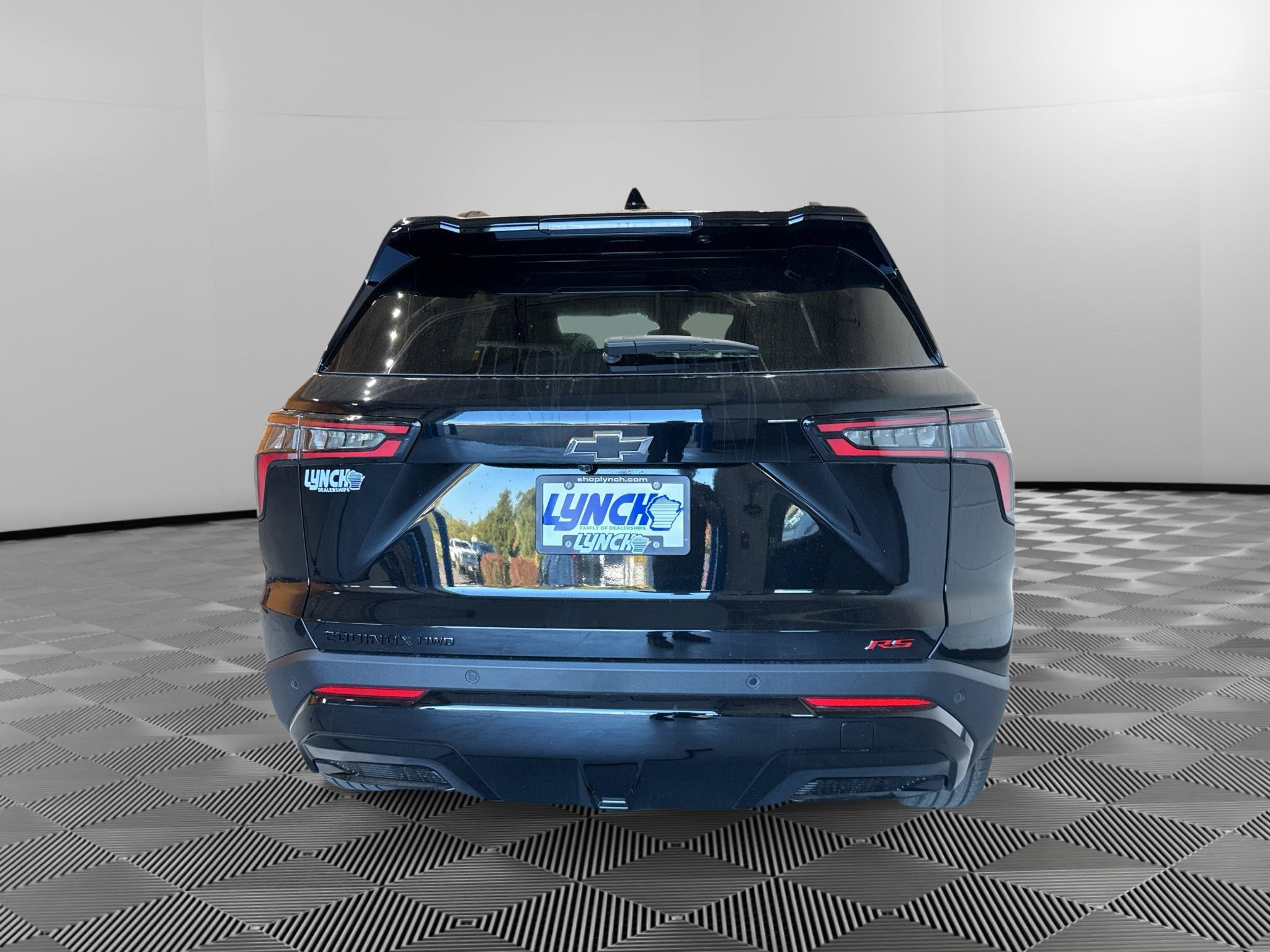 New 2027 Chevrolet Equinox RS w/ Convenience Package III AWD/4WD image 4
