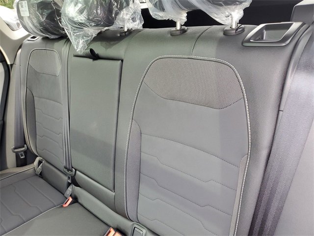 New 2025 Volkswagen Taos SE image 10