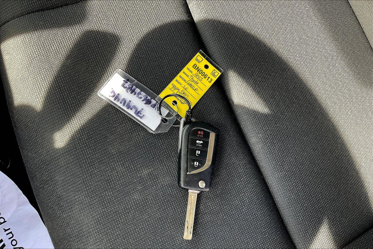 Used 2023 Toyota Corolla LE image 11