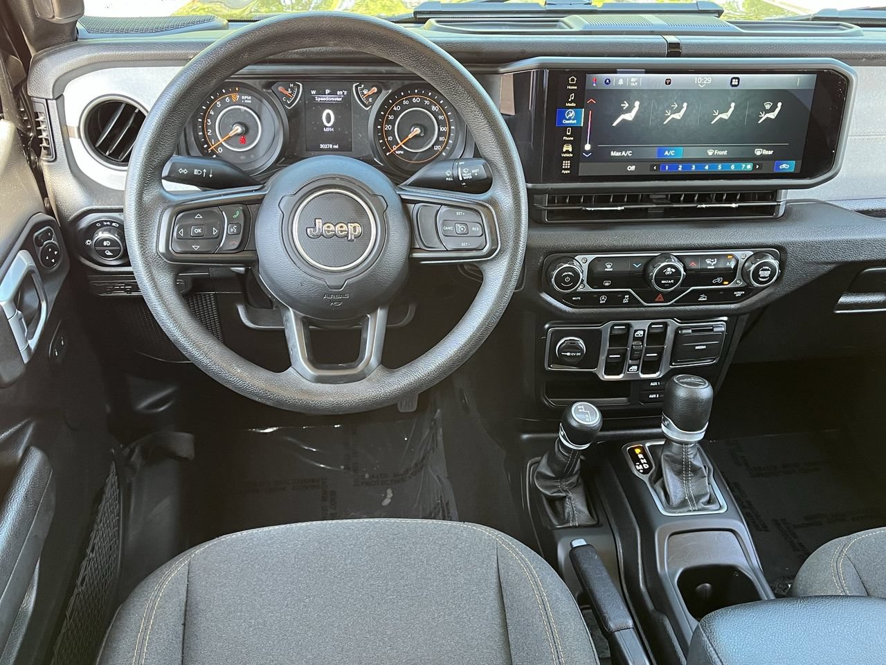 Used 2024 Jeep Gladiator Sport AWD/4WD image 10