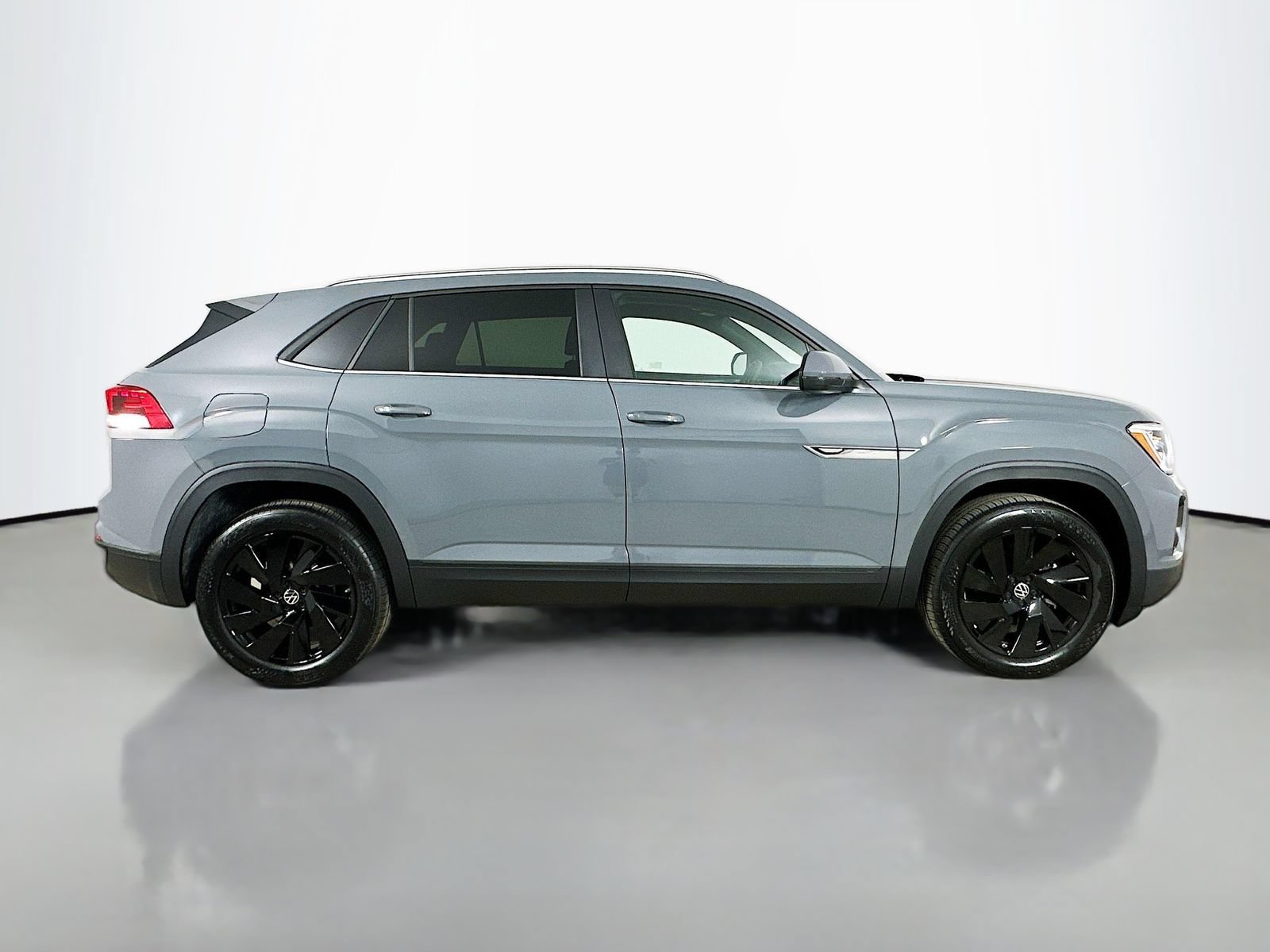 New 2026 Volkswagen Atlas Cross Sport SE AWD/4WD image 4