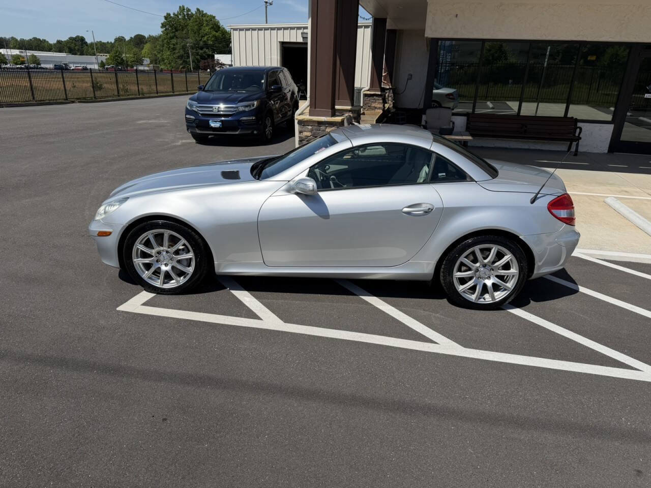 Used 2005 Mercedes-Benz SLK 350 image 3