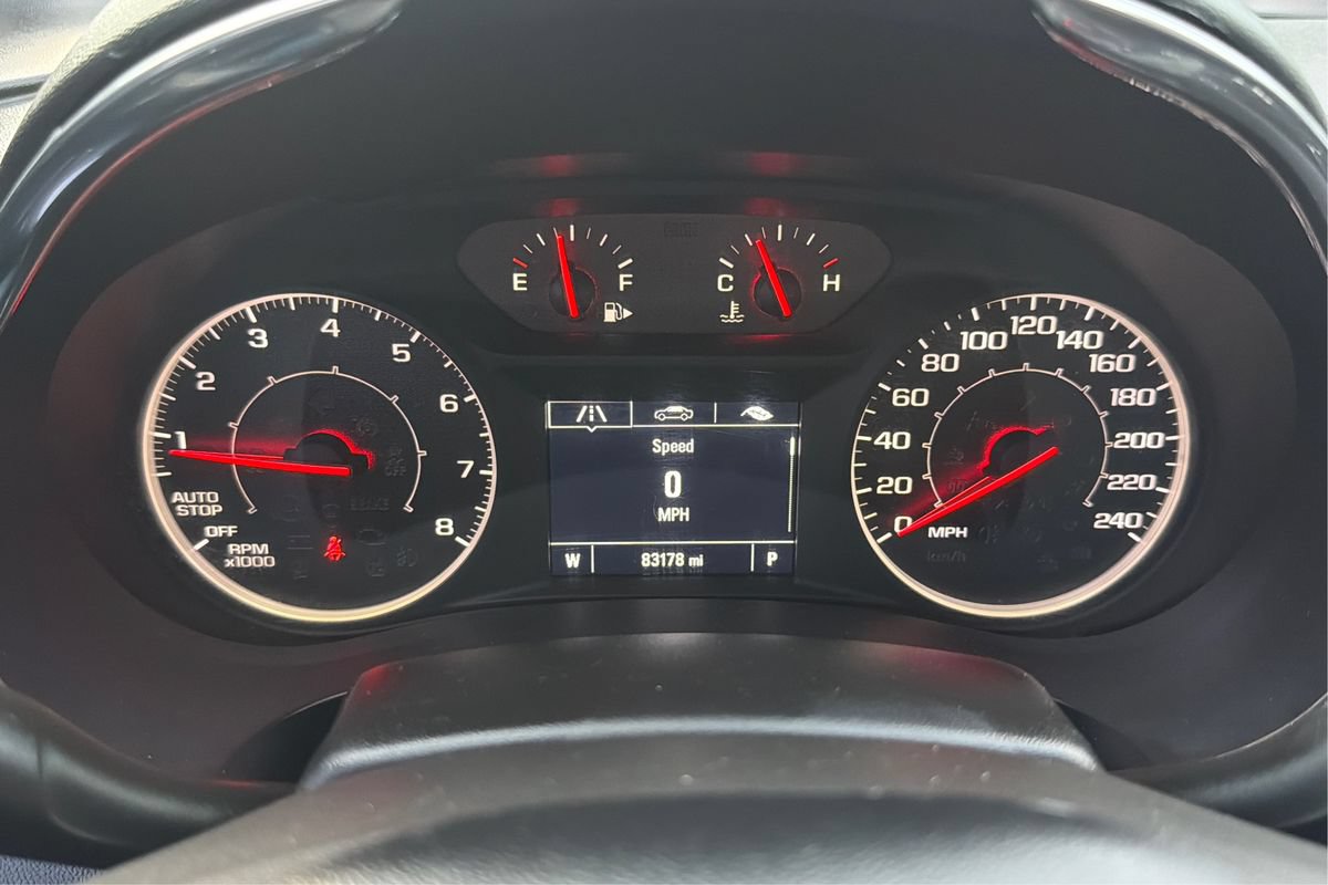 Used 2021 Chevrolet Malibu LT FWD image 16