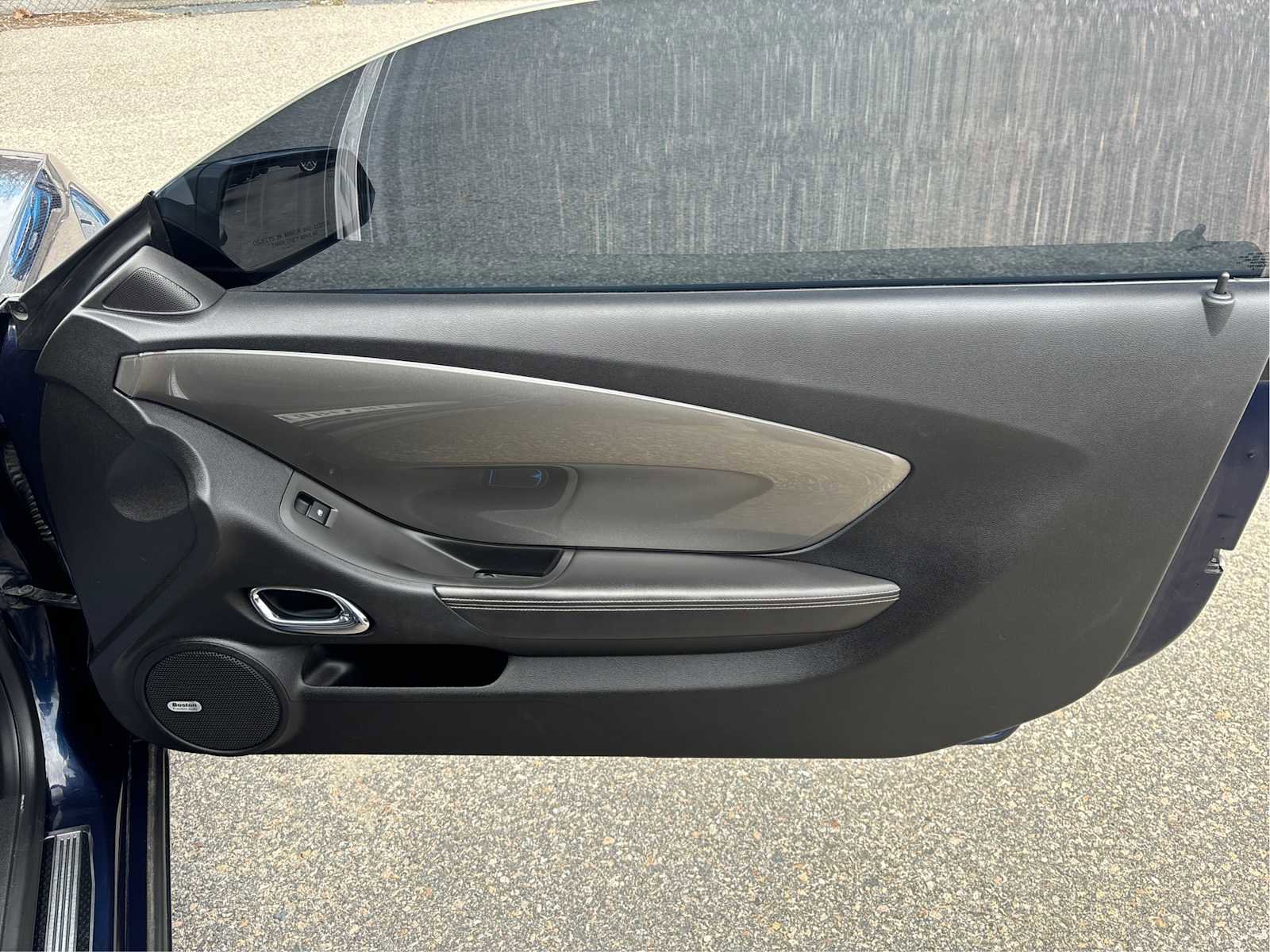 Used 2011 Chevrolet Camaro SS w/ RS Package image 21