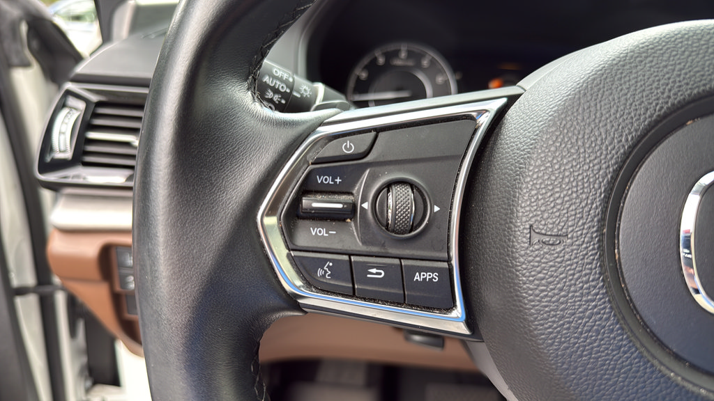 Used 2019 Acura RDX w/ Technology Package AWD/4WD image 22