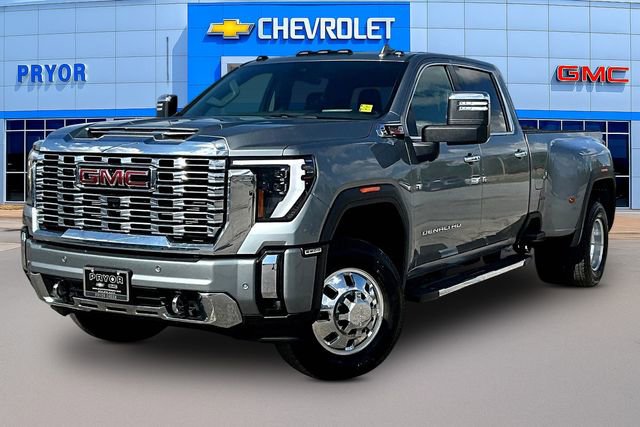 Used 2024 GMC Sierra 3500 Denali w/ Denali Reserve Package image 3