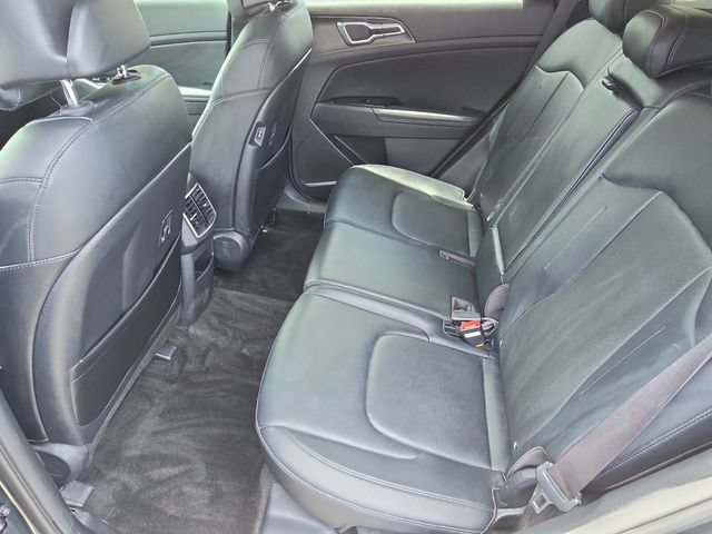 Used 2025 Kia Sportage EX FWD image 13