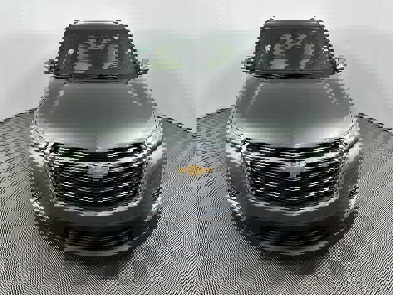 Used 2023 Chevrolet Traverse LT image 14