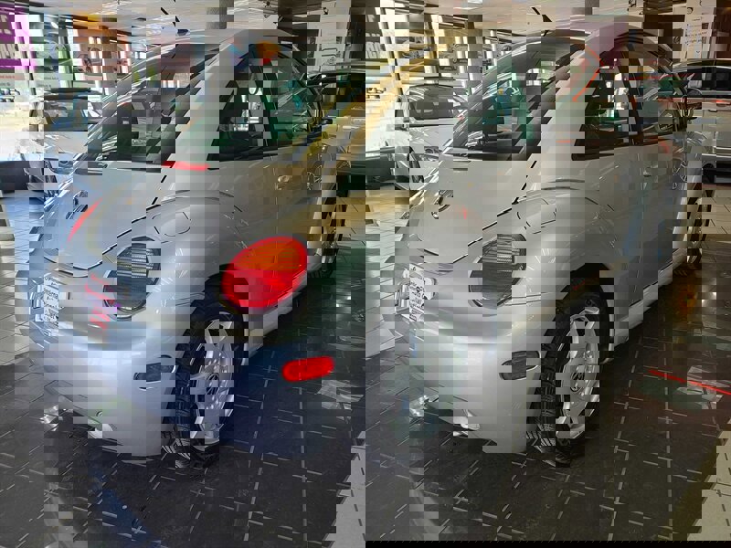 Used 2000 Volkswagen Beetle GL image 5