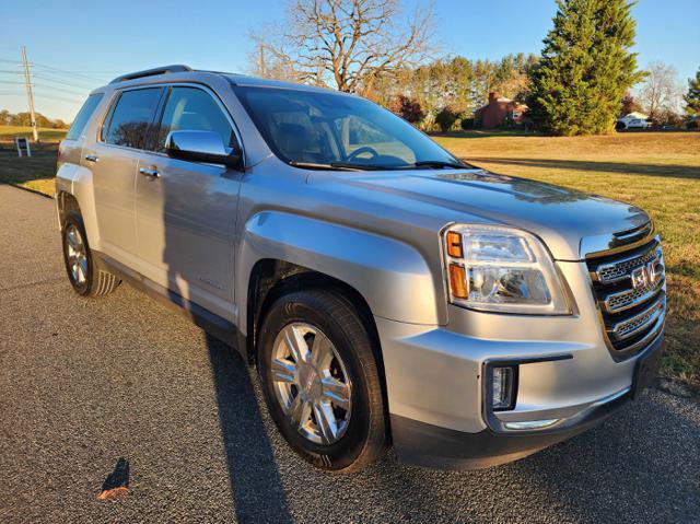 Used 2016 GMC Terrain SLE w/ Technology Package image 4
