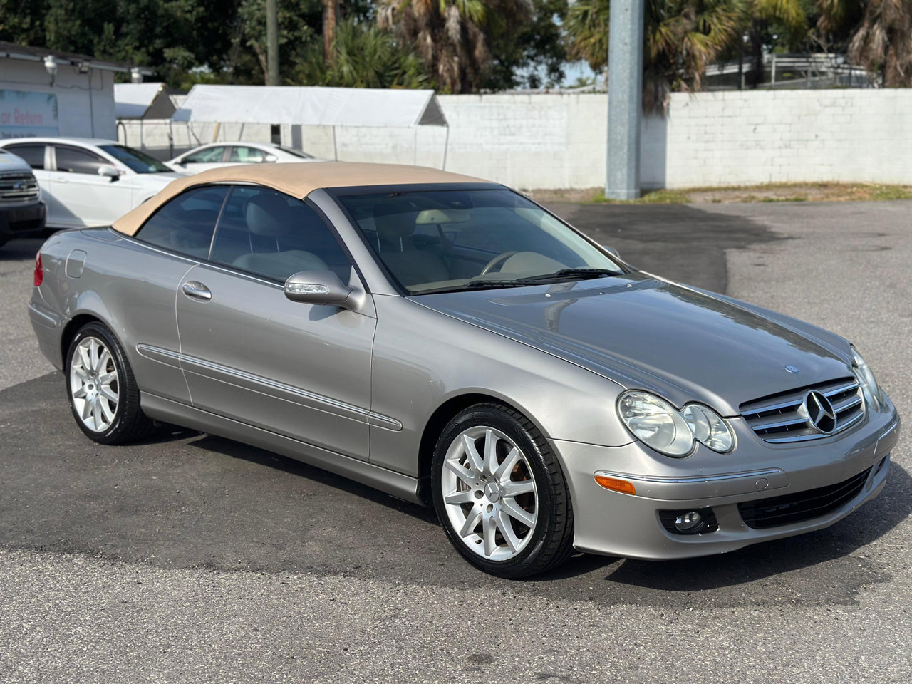Used 2007 Mercedes-Benz CLK 350 CLK 350 image 2